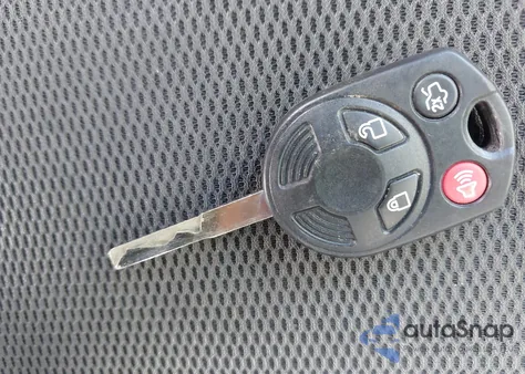 2014 Ford Focus Se z USA, uszkodzony, nr VIN 1FADP3F27EL269213